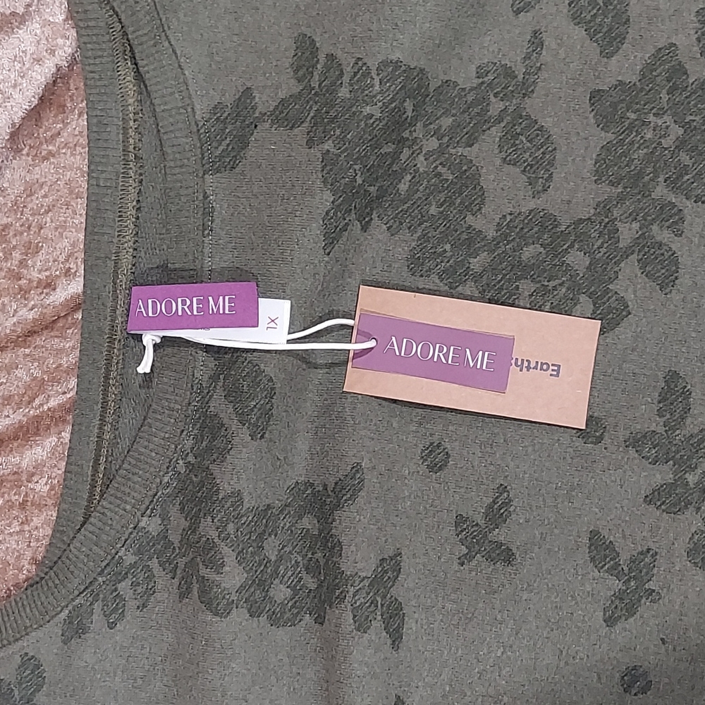 New Women's 1x Green top - Picture 3 of 5